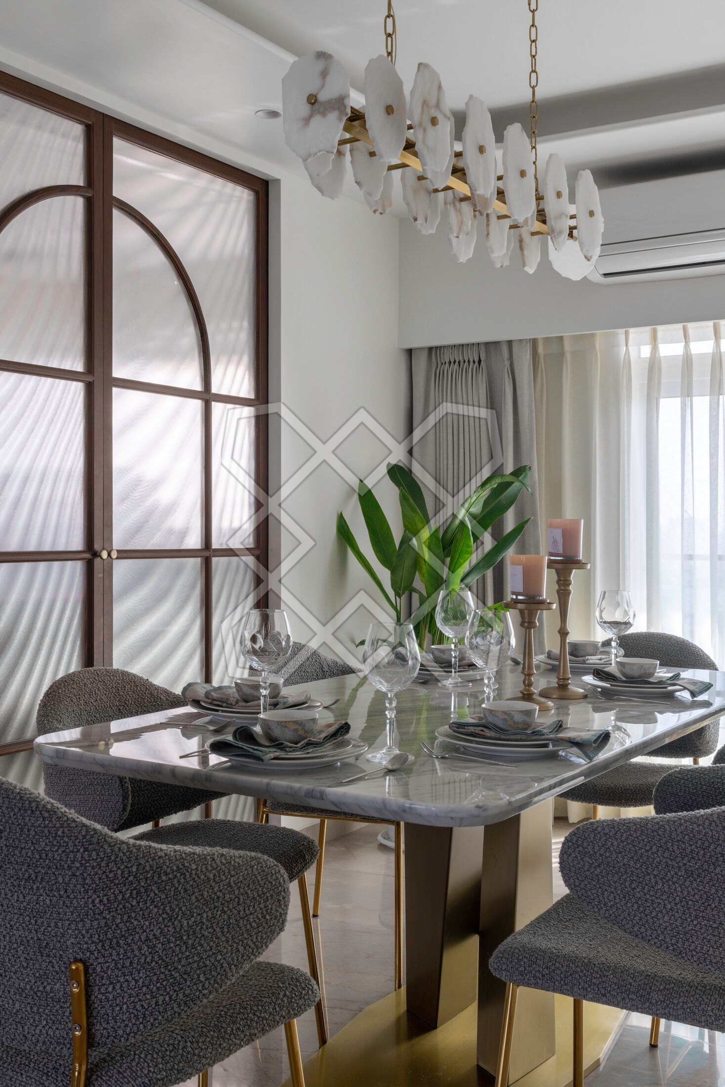 The dining room at the Juhu apartment